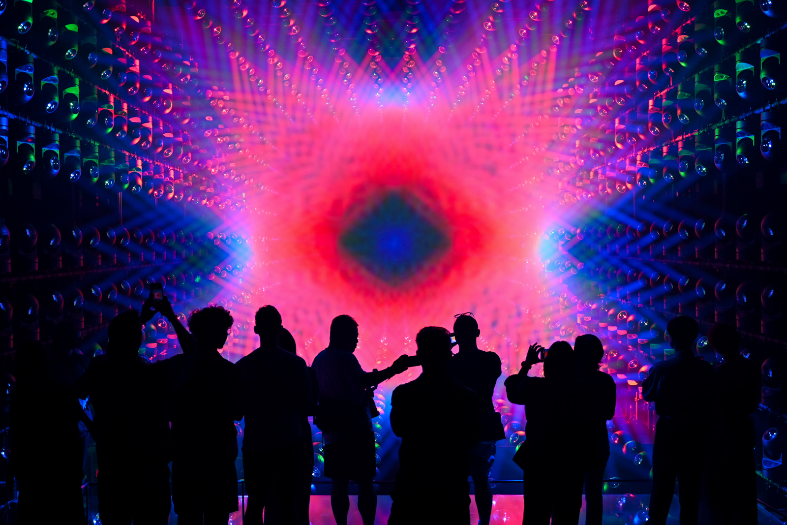 teamLab Borderless
